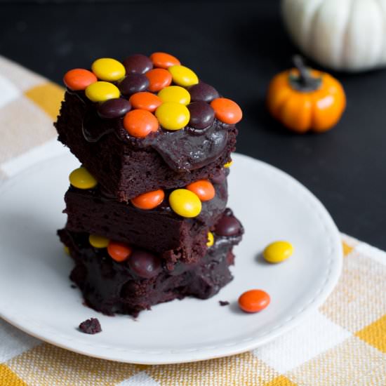 REESE’S PIECES BROWNIES