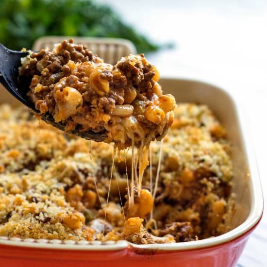 Beefy Mac and Cheese Casserole