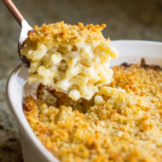 Mac ‘N Cheese with Garlic Crumbs