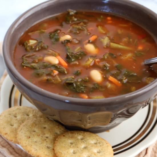 Crockpot Vegetable White Bean Soup