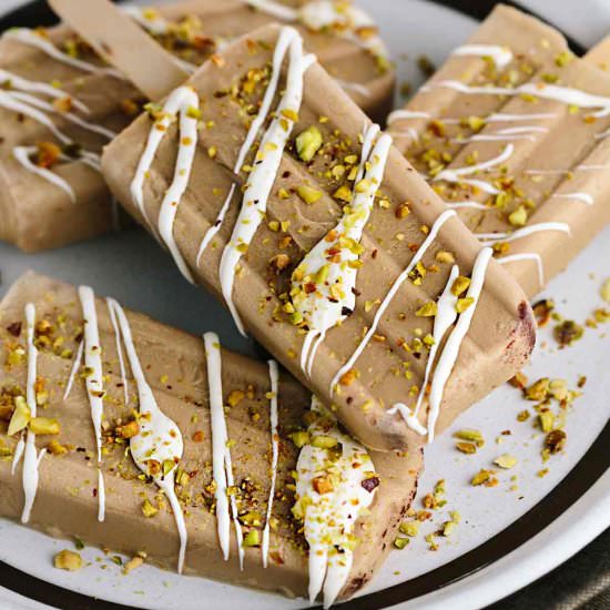 Spiced Chai Tea Latte Popsicles