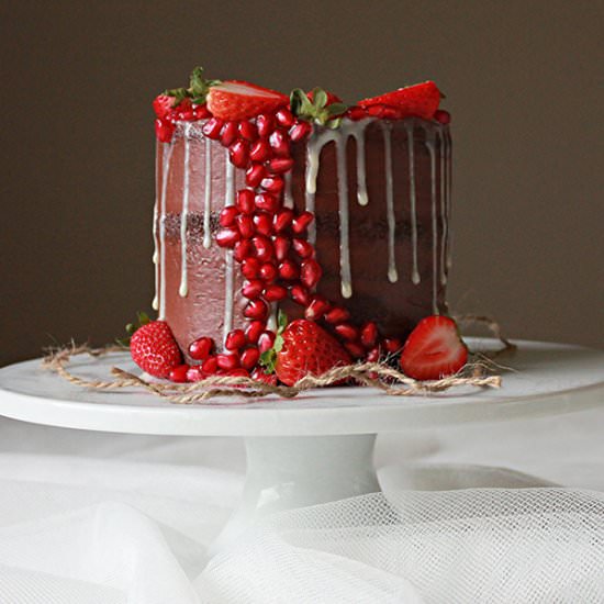 Strawberry pomegranate choco cake