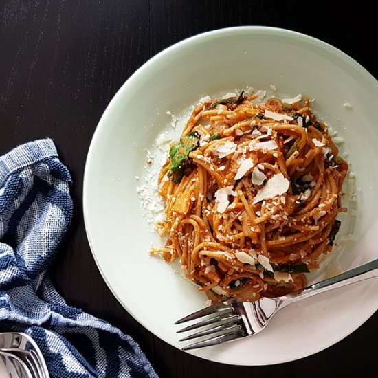 Spaghetti with Creamy Pumpkin Sauce