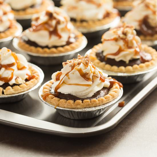 Mini Turtle Pudding Pies