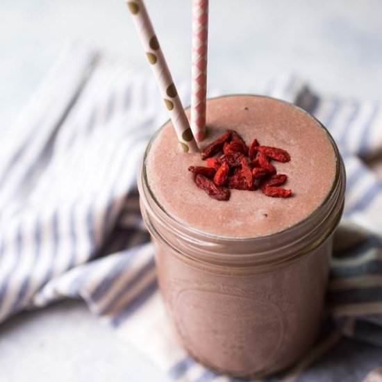 Strawberry Banana Superfood Smoothie