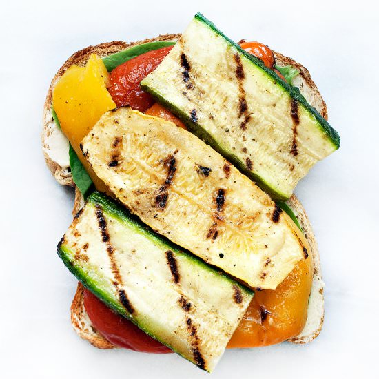 Grilled Veggie Hummus Sandwich