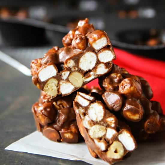 5 Minute Rocky Road Clusters