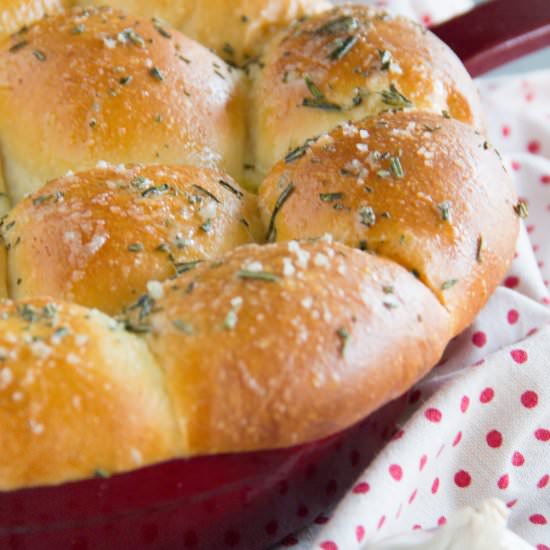 Rosemary & Garlic Dinner Rolls