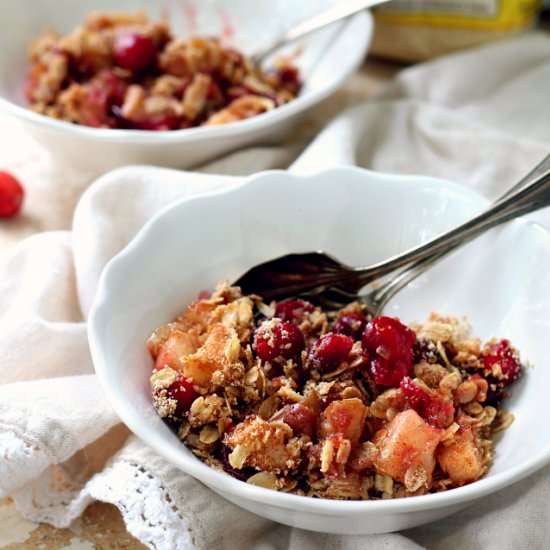 Healthy Cranberry Pear Crisp