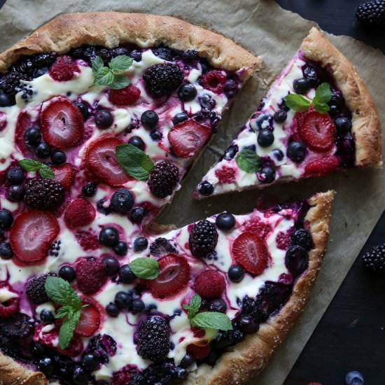 Mixed Berry Cheesecake Pizza