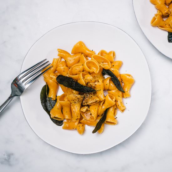 15-Minute Pumpkin Pasta with Sage