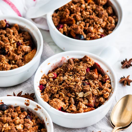 Chai Spice Apple Cranberry Crumble