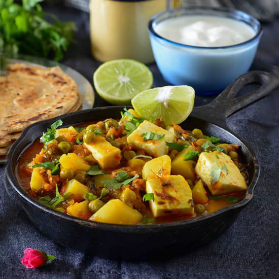 Aloo Matar Paneer Curry