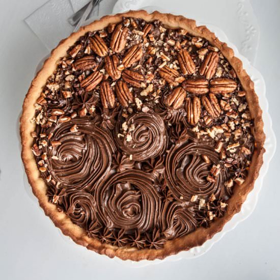 Paleo Chocolate Pecan Tart
