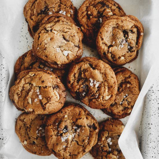 Vegan Chocolate Chip Walnut Cookies