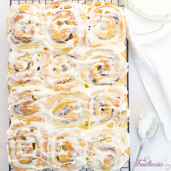 Pumpkin Butter Cinnamon Rolls