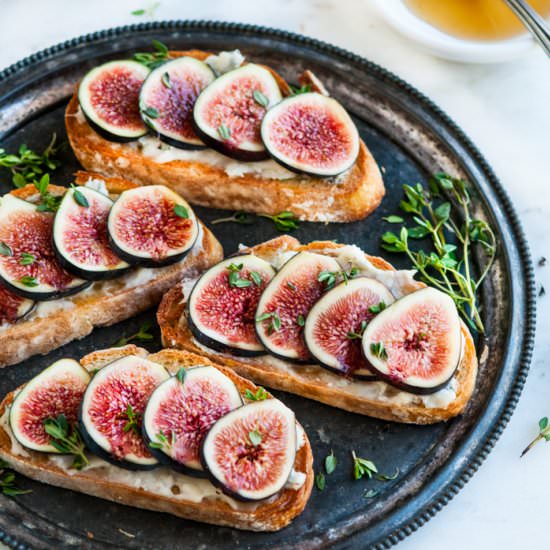 Fresh Fig Gorgonzola Bruschetta