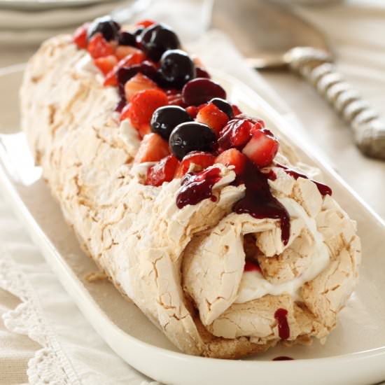 Pavlova cake roll