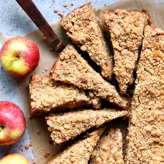 Apple Crumb Cake