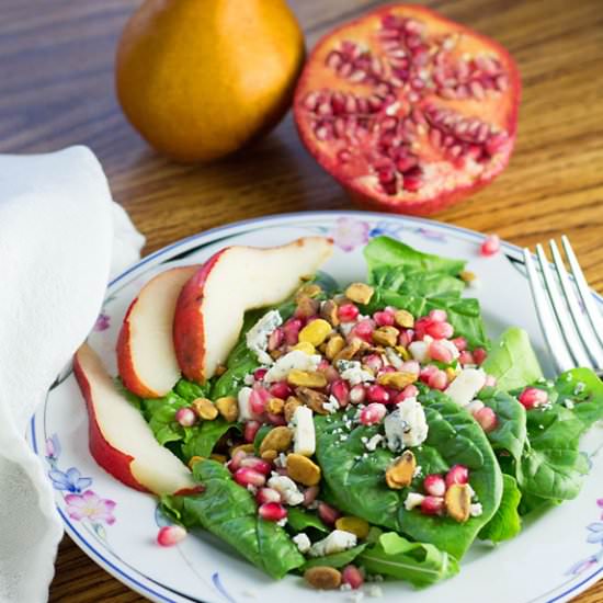 Spinach Pear Pomegranate Salad