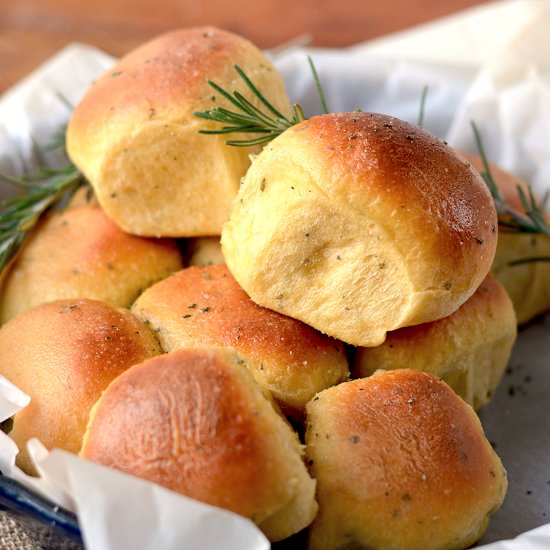 Rosemary Sweet Potato Rolls / Pizza