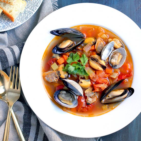 Fresh Clam and Mussel Stew