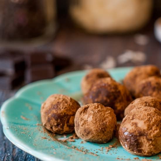 Low Carb Chocolate Coconut Bites