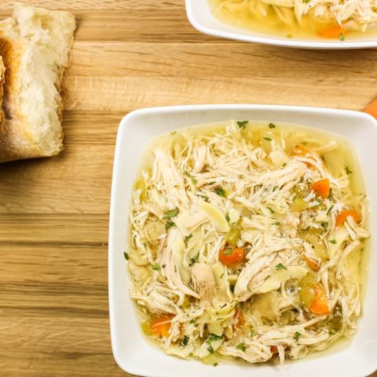 Slow Cooker Chicken Noodle Soup