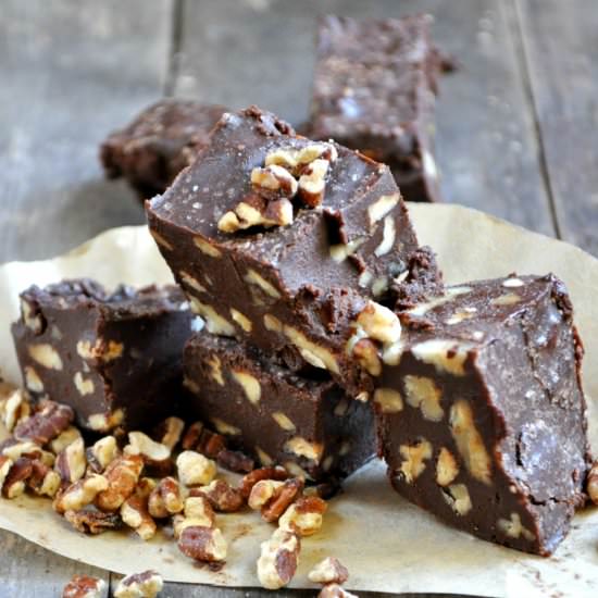 Vegan Salted Nut Fudge