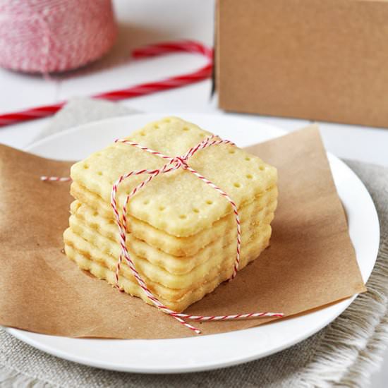 Easy Buttery Shortbread Cookies