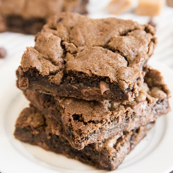 Double Chocolate Caramel Cookie Bar