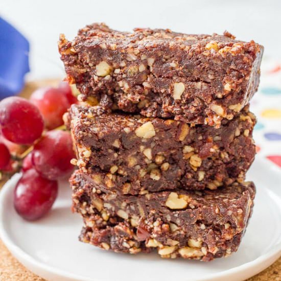 Raw date brownies
