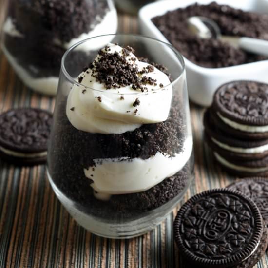 Cookies and Cream Cheesecake Parfaits