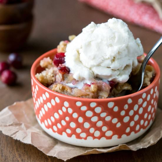 Crock Pot Cranberry Apple Crisp