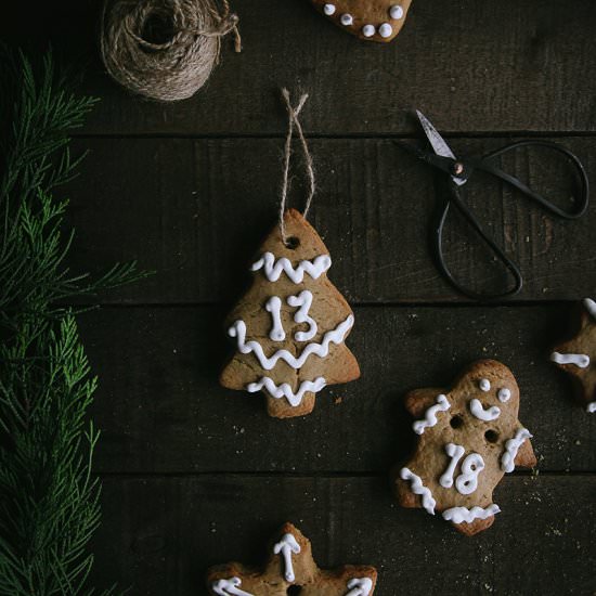 Advent Gingerbread Cookies