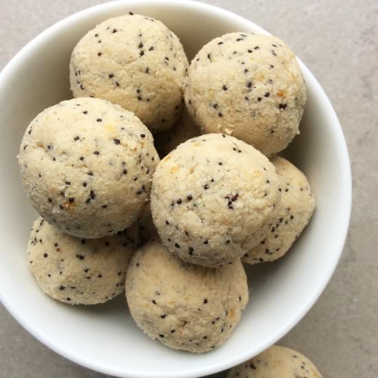 Raw Lemon And Poppy Seed Cake Balls
