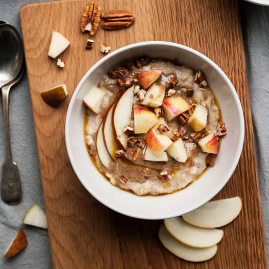 Maple Pecan Oatmeal Bowls