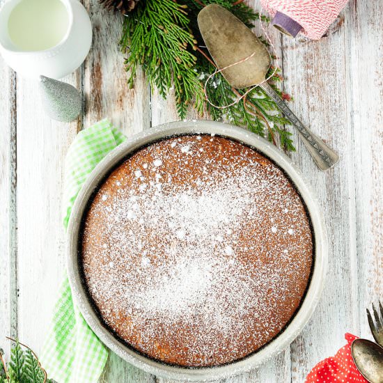 Vegan Gingerbread Cake