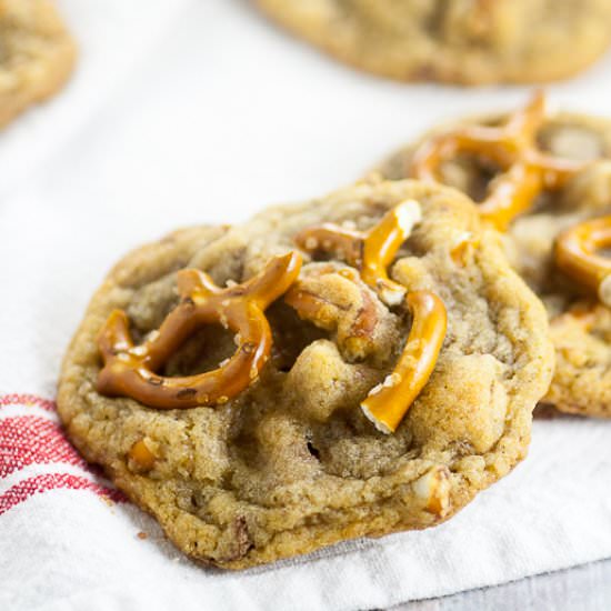 Toffee Pretzel Cookies