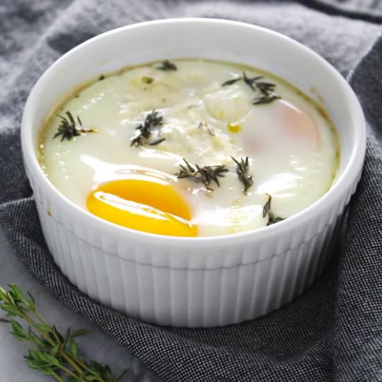 Baked Eggs in Ricotta with Thyme