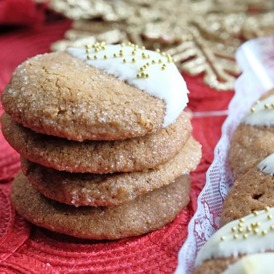 Snow Capped Gingersnaps