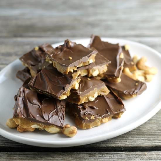 Easy Chocolate Topped Cashew Toffee