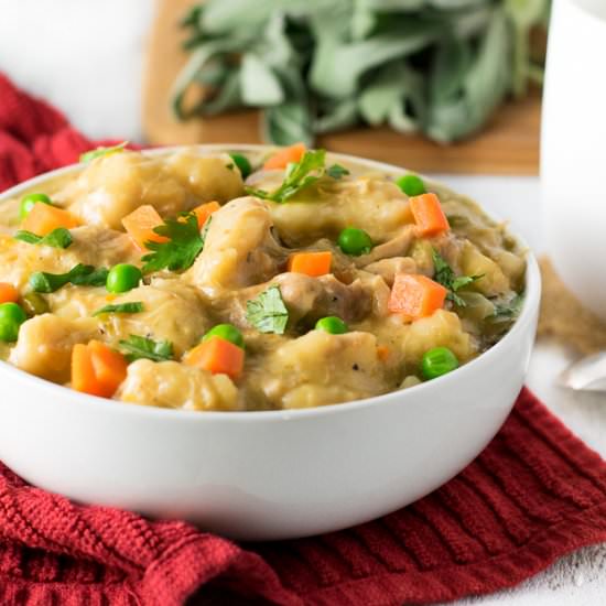Easy Crock Pot Chicken and Dumpling