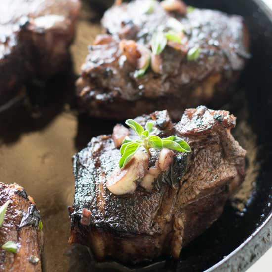 Pan Seared Lamb Chops w/ Red Wine