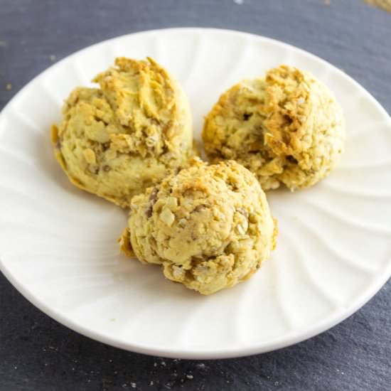 Amaretto Toffee Oat Balls