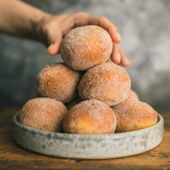 Brioche Donuts w/ Molten Chocolate