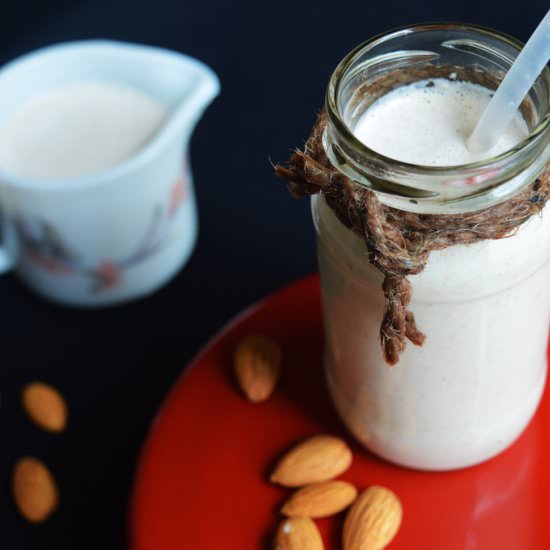 How to Make Almond Milk at Home