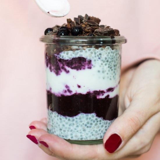 Blueberry & Chia Breakfast Parfait