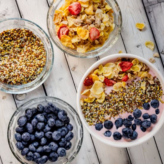 Strawberry Pineapple Smoothie Bowls