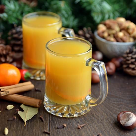 Spicy Mulled Pineapple Juice